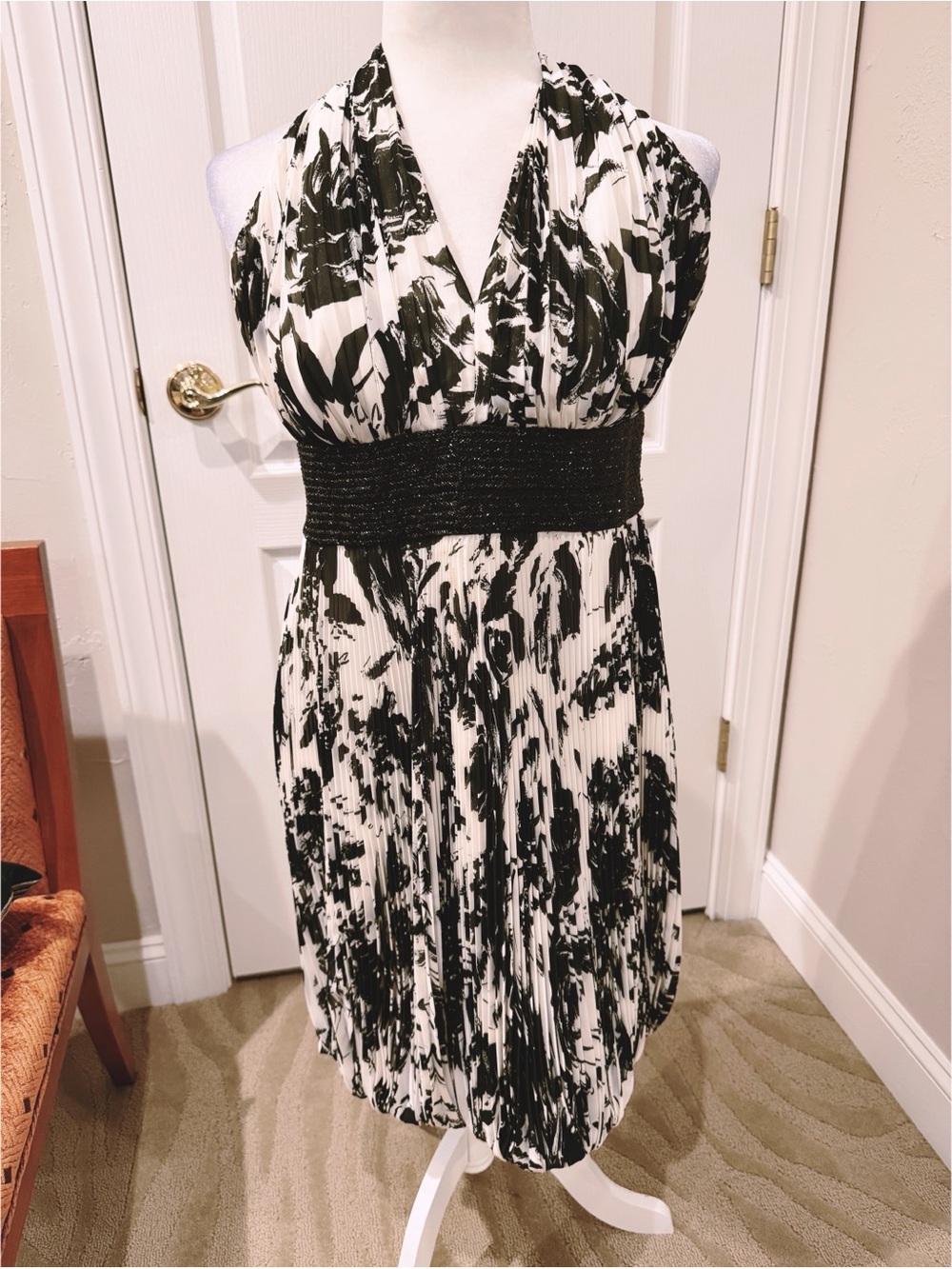 NWOT Carmen Marc Valvo Black & White Pleated Halter Dress with sequin Waist